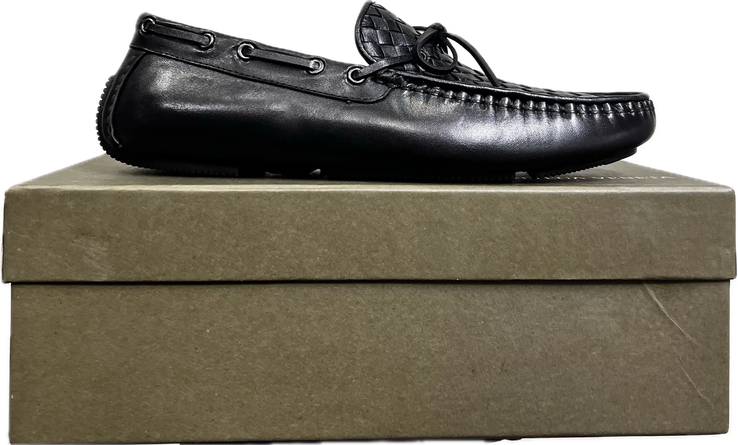 Factory price 480 BV〰️Purely handmade classic men's beanie shoes👉👉driving shoes, slip-on shoes, woven with cowhide imported from Italy, 💕water-dyed cowhide lining, 🔊original outsole, waterproof platform design, comfortable on the feet. A good choice for traveling and driving, two colors available, code number: 38-44, (45 can be customized)